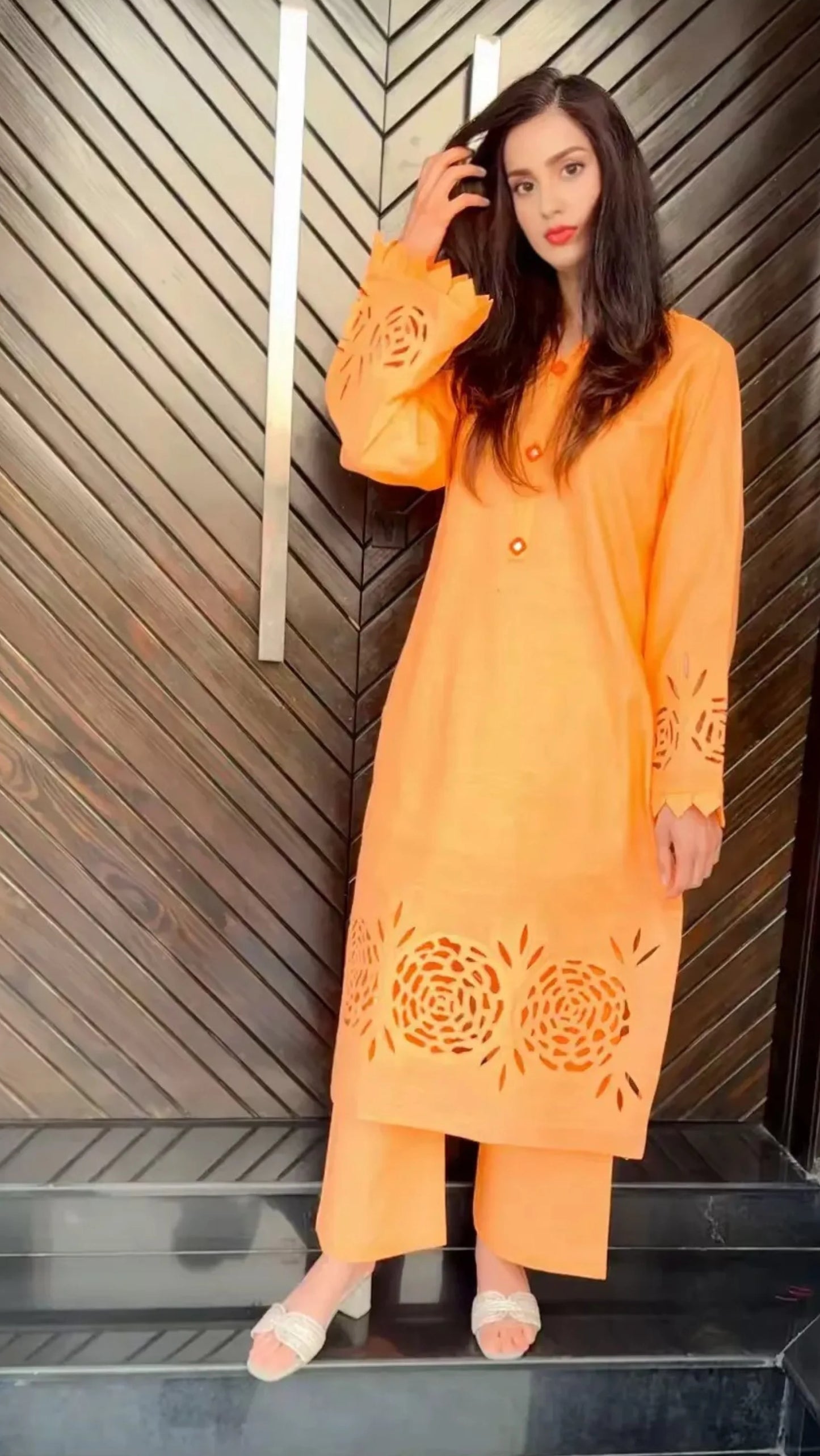 2-Piece Khaddar Suit with Button Neckline & Handmade Cutwork Daman