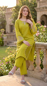 2-Piece Khaddar Suit with Handmade Floral Cutwork-Due