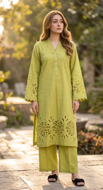 2-Piece Khaddar Suit with Button Neckline & Handmade Cutwork Daman-Pista