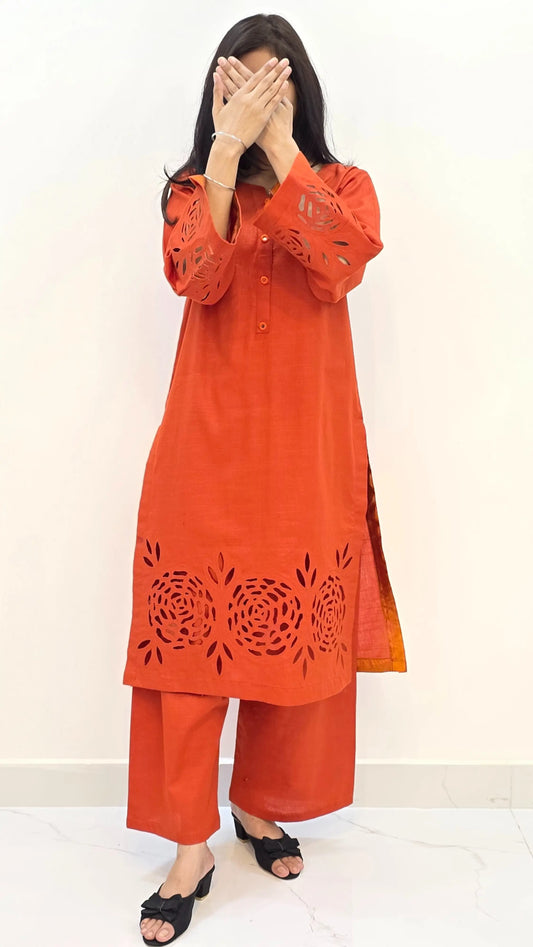 2-Piece Khaddar Suit with Button Neckline & Handmade Cutwork Daman